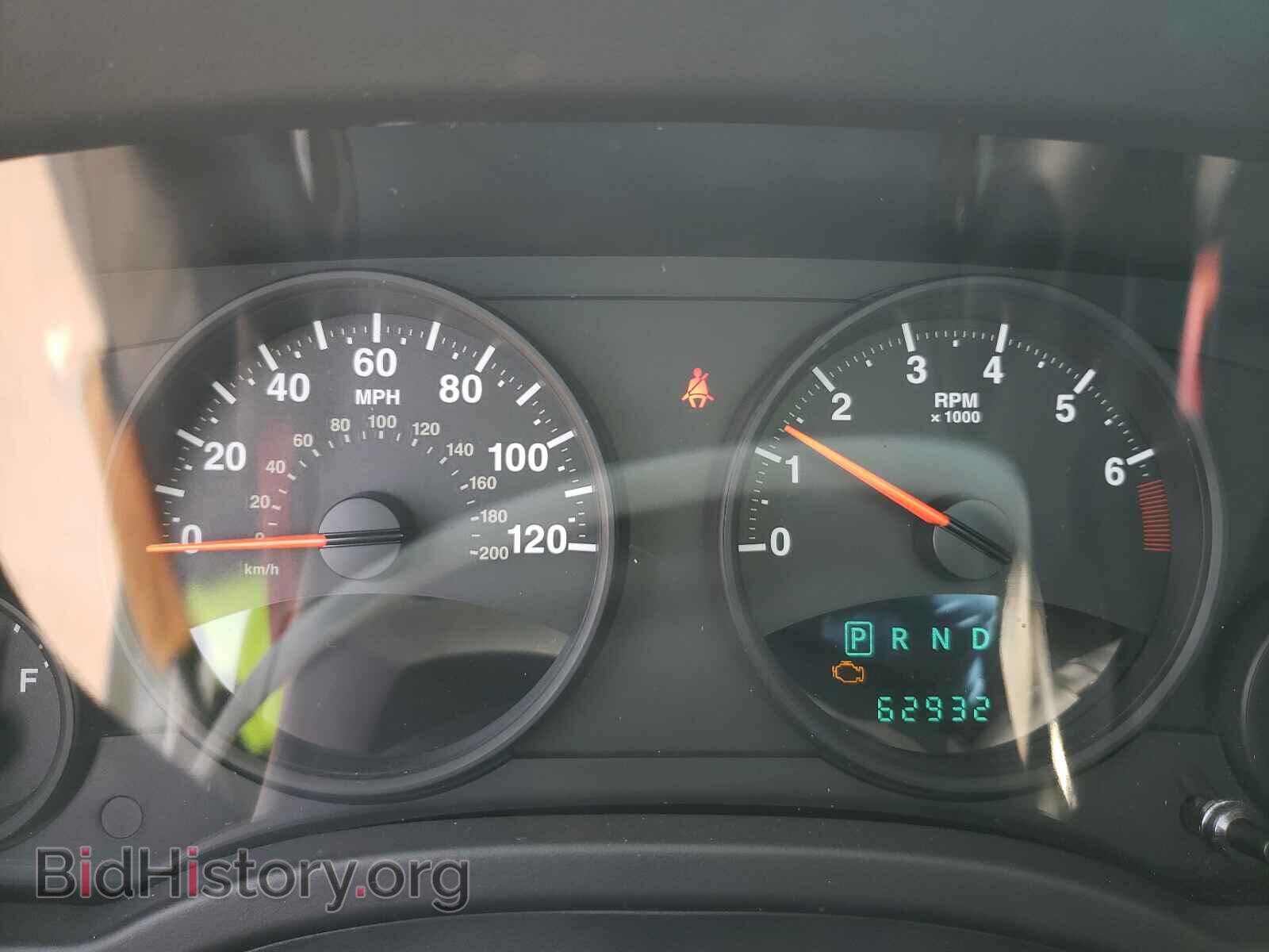 2009 JEEP COMPASS - VIN: 1J4FF47B69D118013 - Photo 8