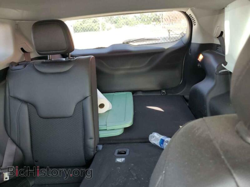2022 Jeep COMPASS (VIN 3C4NJCBB6NT188472) — photo 10 of 14