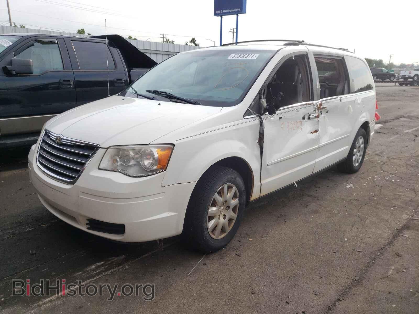 2010 CHRYSLER MINIVAN - VIN: 2A4RR4DE7AR309668 - Фото 2