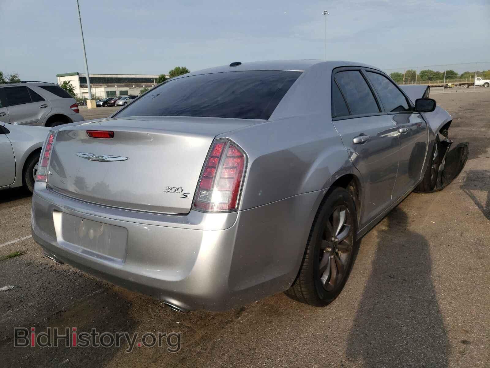 2014 CHRYSLER 300 - VIN: 2C3CCAGG8EH356068 - Фото 4