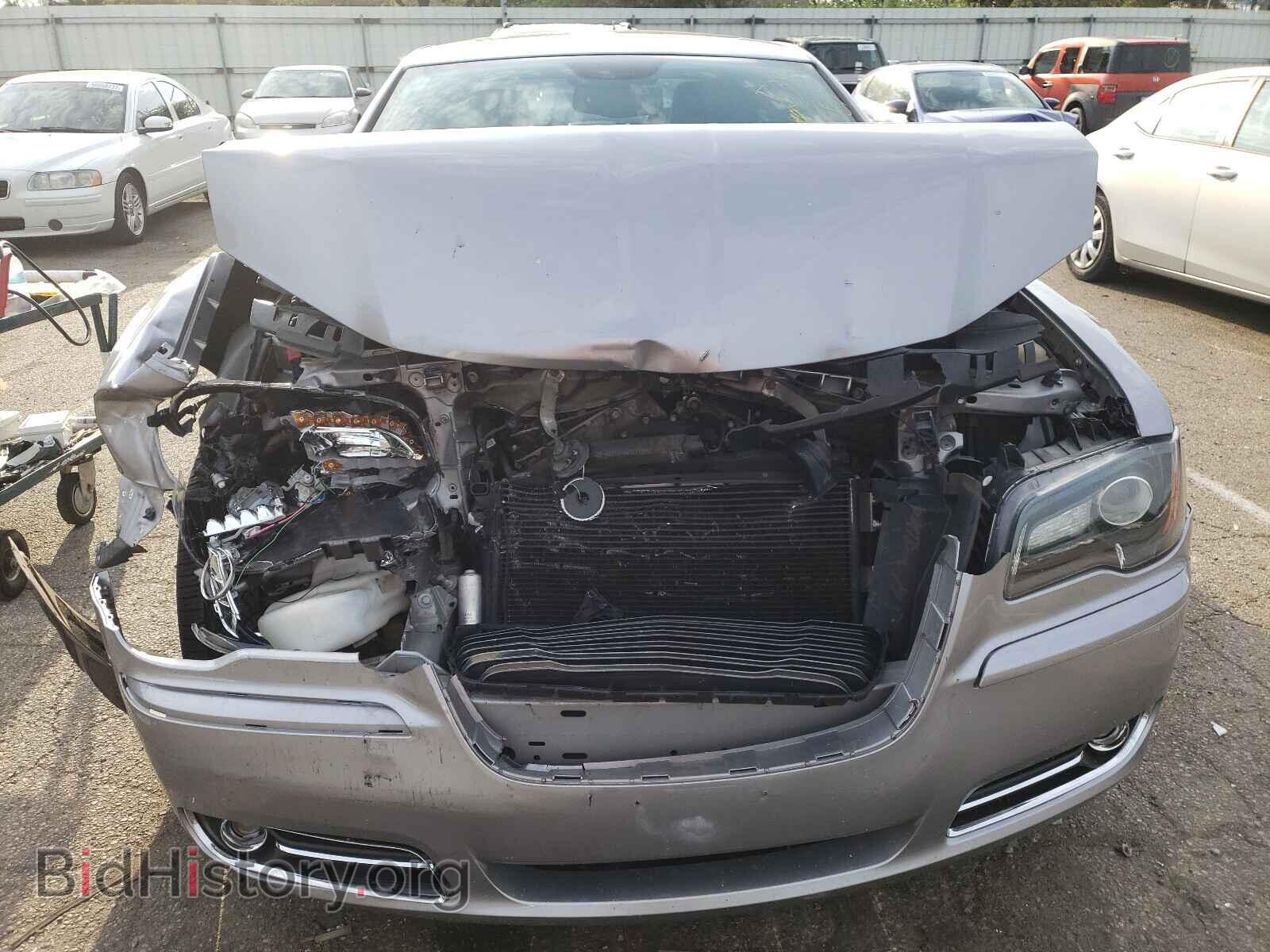2014 CHRYSLER 300 - VIN: 2C3CCAGG8EH356068 - Фото 9