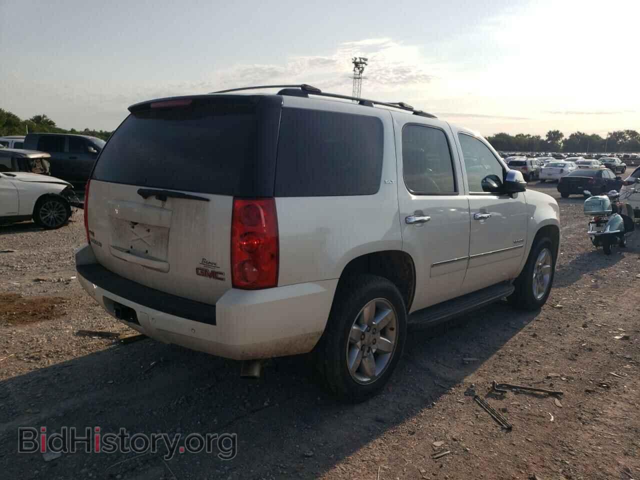2010 GMC YUKON - VIN: 1GKUKCE09AR280685 - Фото 4