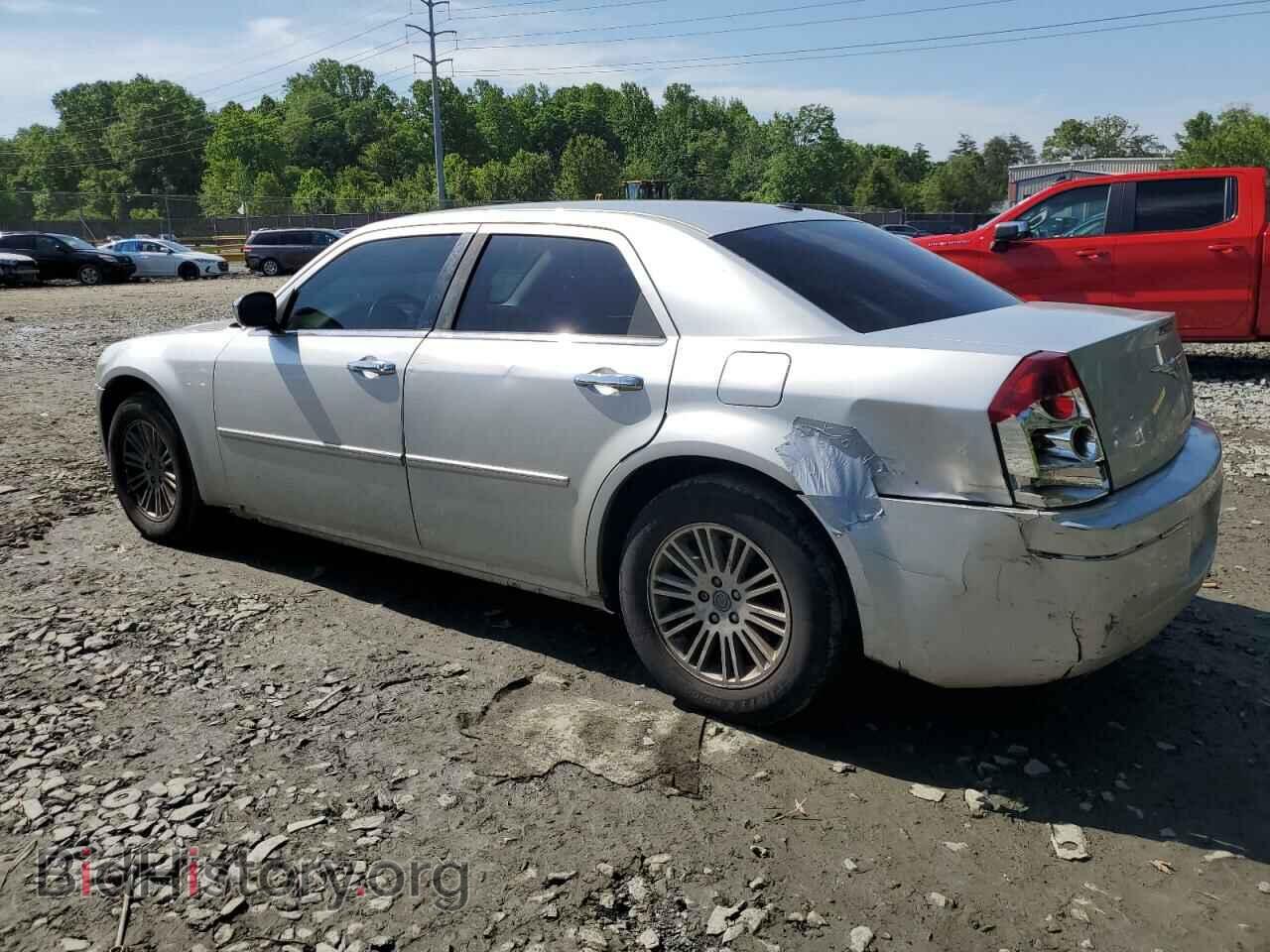 2010 CHRYSLER 300 - VIN: 2C3CA5CV6AH319791 - Фото 2