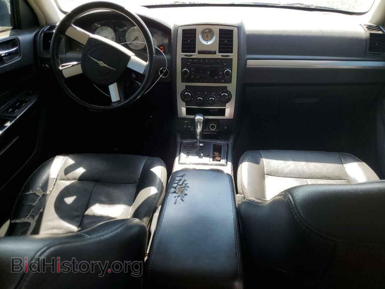 2010 CHRYSLER 300 - VIN: 2C3CA5CV6AH319791 - Фото 8