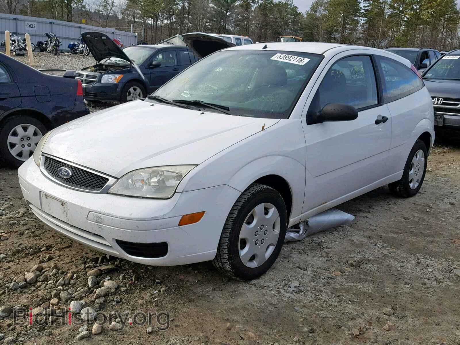 2005 FORD FOCUS - VIN: 3FAFP31N05R155355 - Фото 2