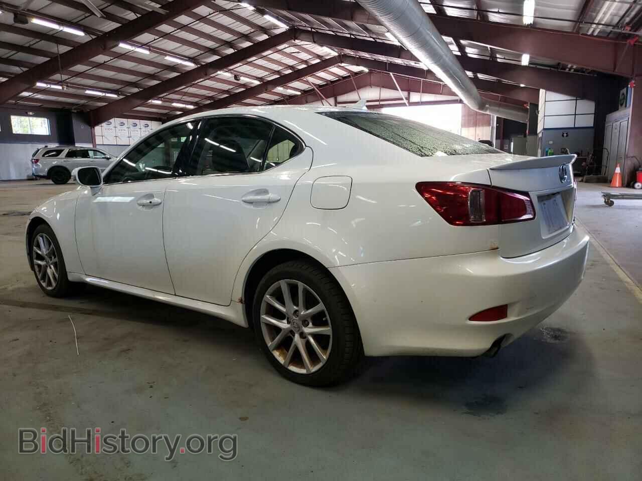 2012 LEXUS IS - VIN: JTHCF5C21C5058047 - Фото 2
