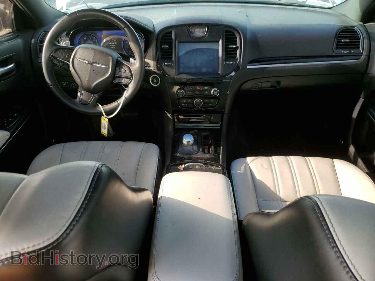 2017 CHRYSLER 300 - VIN: 2C3CCAGG1HH624253 - Фото 8