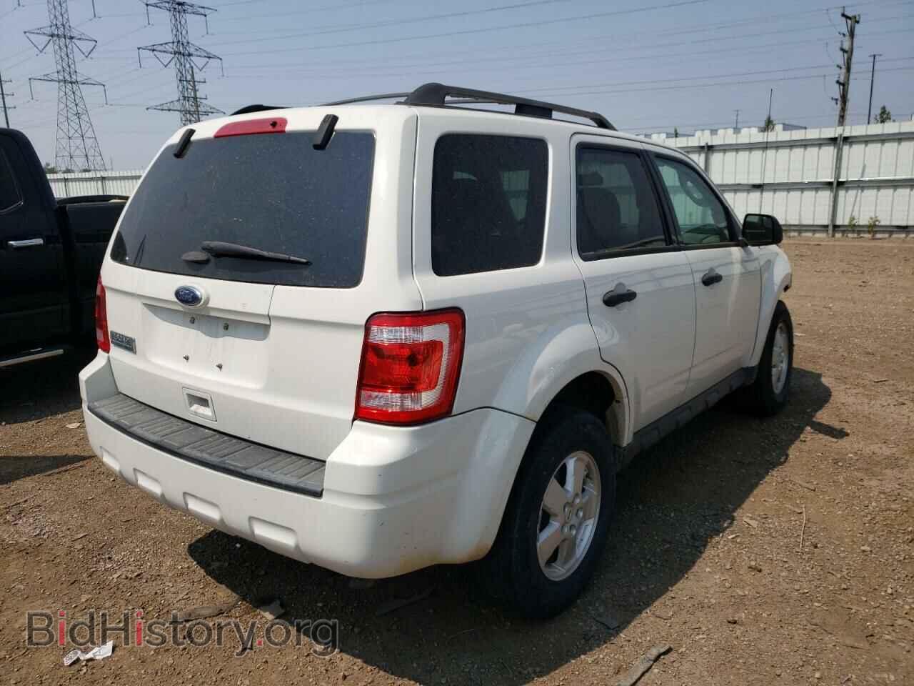2011 FORD ESCAPE - VIN: 1FMCU0C73BKC53441 - Фото 3