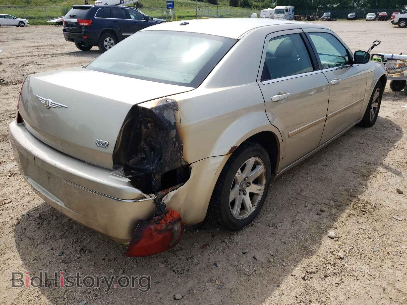 2006 CHRYSLER 300 - VIN: 2C3LA53G96H257666 - Фото 4