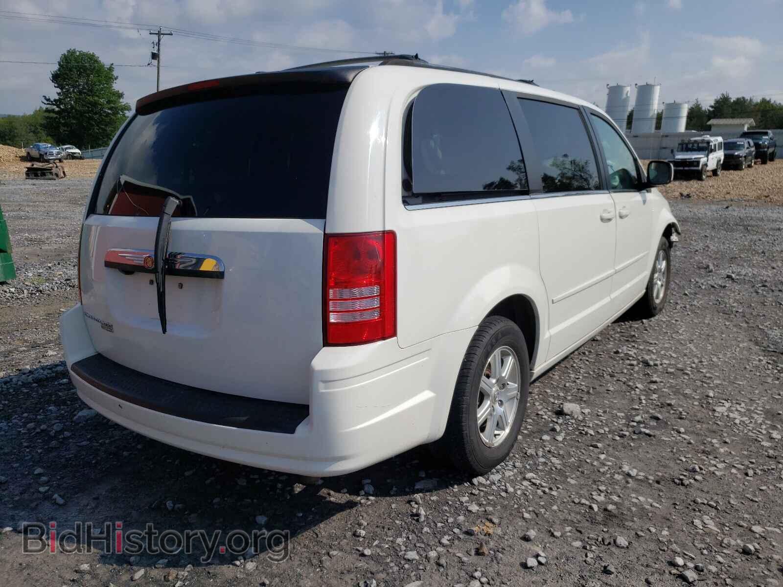 2008 CHRYSLER MINIVAN - VIN: 2A8HR54PX8R107841 - Фото 4