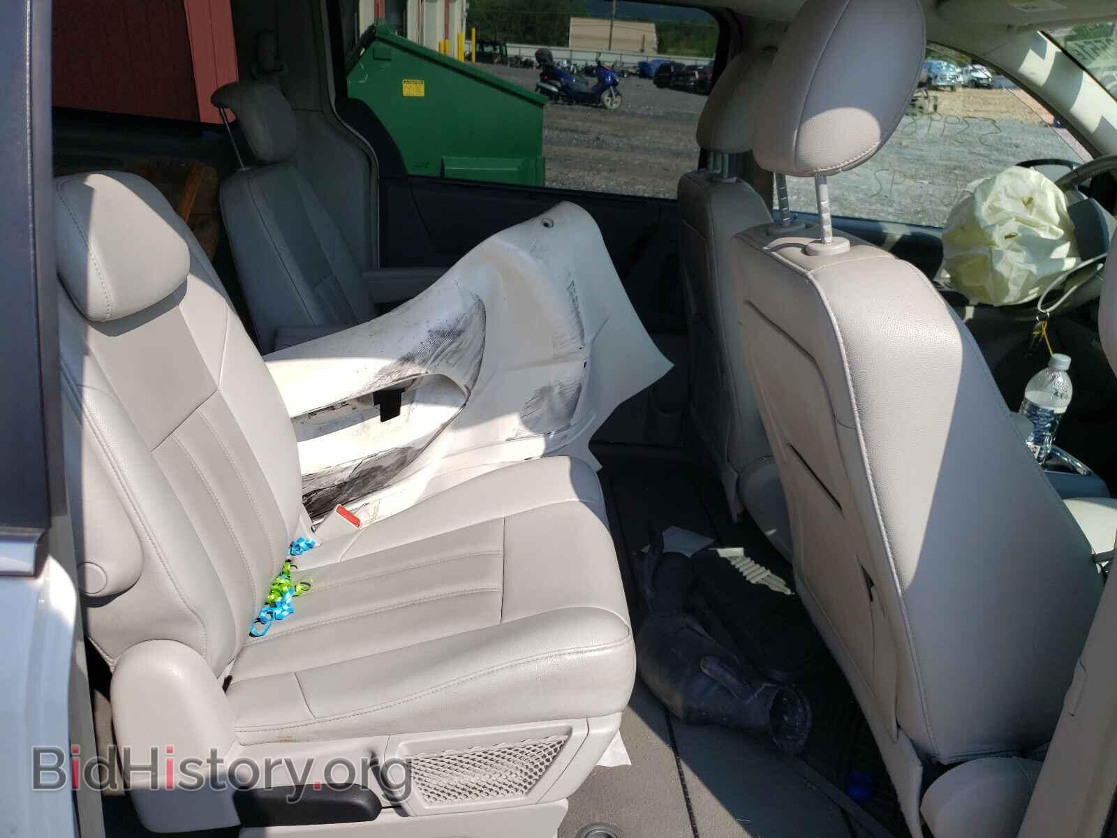2008 CHRYSLER MINIVAN - VIN: 2A8HR54PX8R107841 - Фото 6