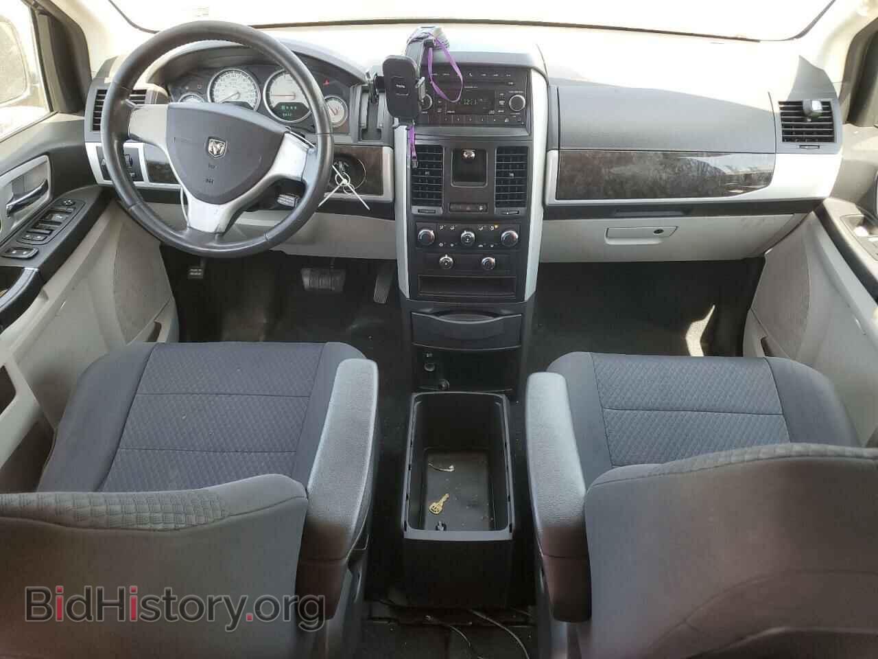 2010 DODGE CARAVAN - VIN: 2D4RN5D18AR215872 - Фото 8
