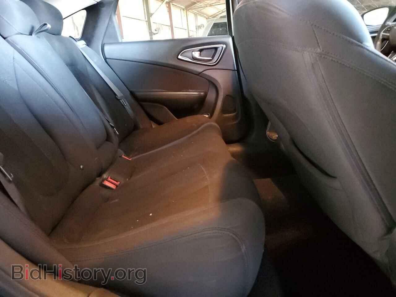 2015 CHRYSLER 200 - VIN: 1C3CCCAB3FN660572 - Фото 10