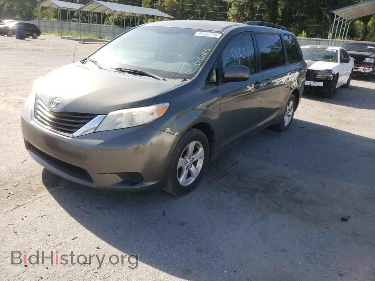 2012 TOYOTA SIENNA - VIN: 5TDKA3DC2CS010266 - Фото 2