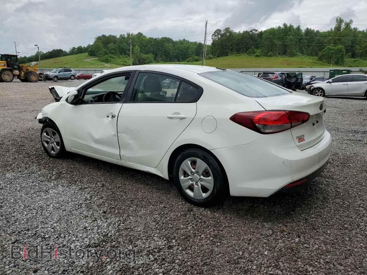 2017 KIA FORTE - VIN: 3KPFK4A72HE083764 - Фото 2