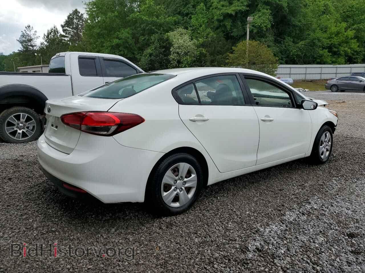 2017 KIA FORTE - VIN: 3KPFK4A72HE083764 - Фото 3