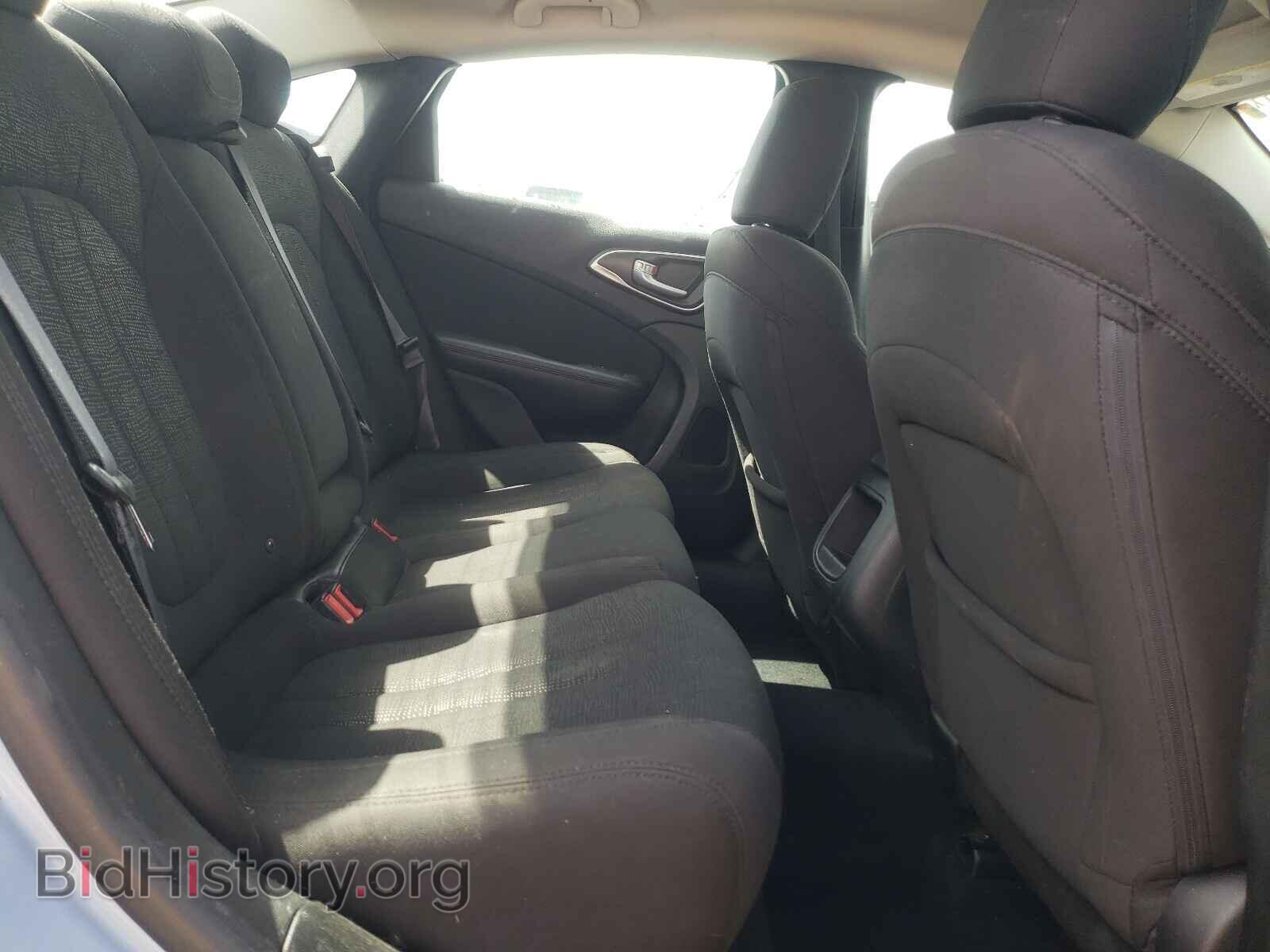 2015 CHRYSLER 200 - VIN: 1C3CCCAB2FN682367 - Photo 6
