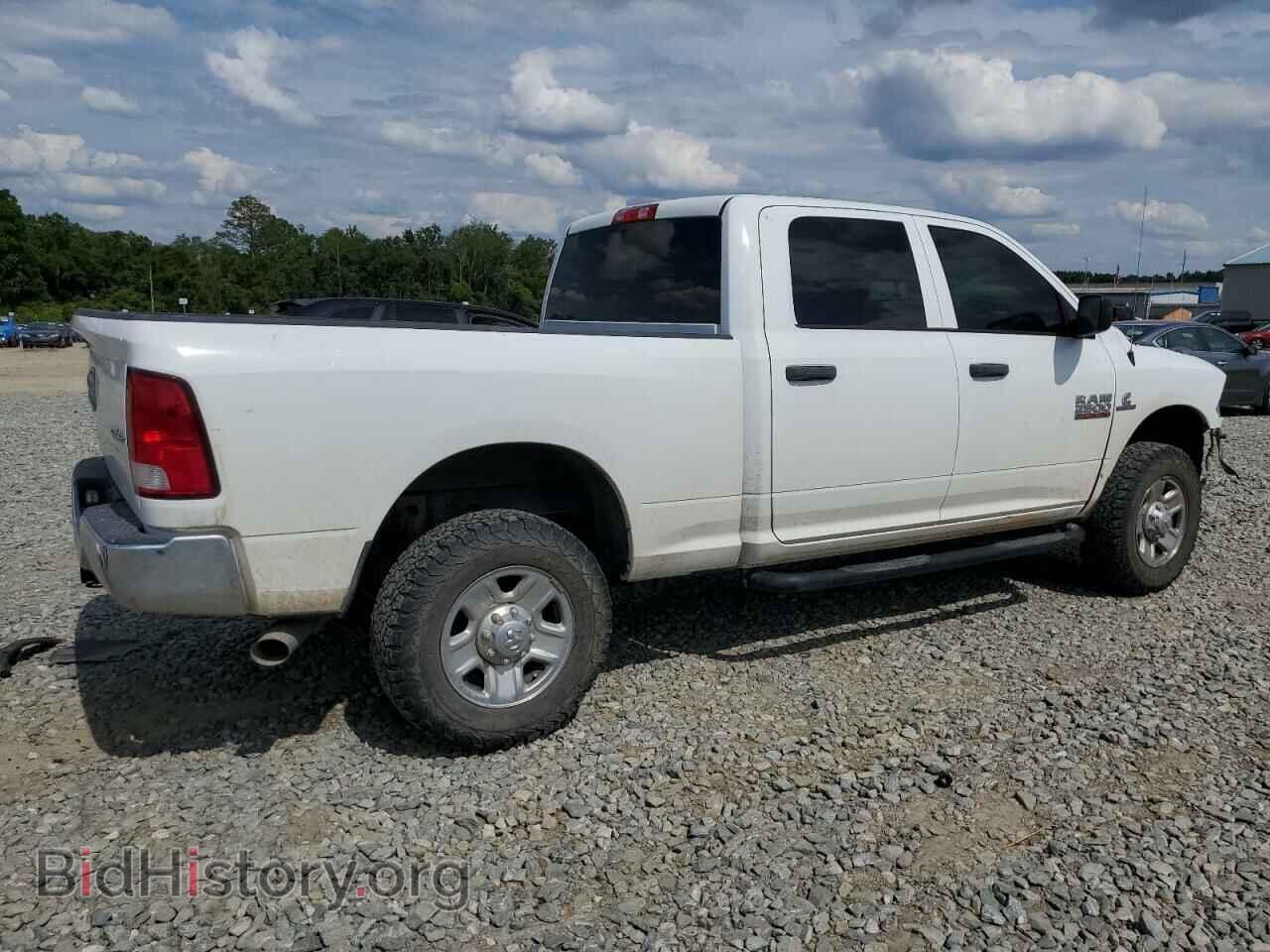 2018 RAM All Models - VIN: 3C6UR5CL9JG377831 - Photo 3