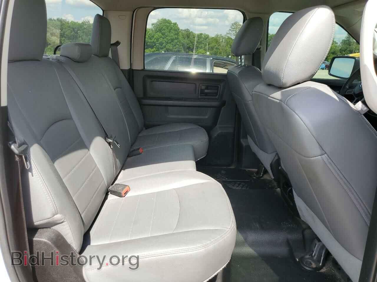 2018 RAM All Models - VIN: 3C6UR5CL9JG377831 - Photo 10