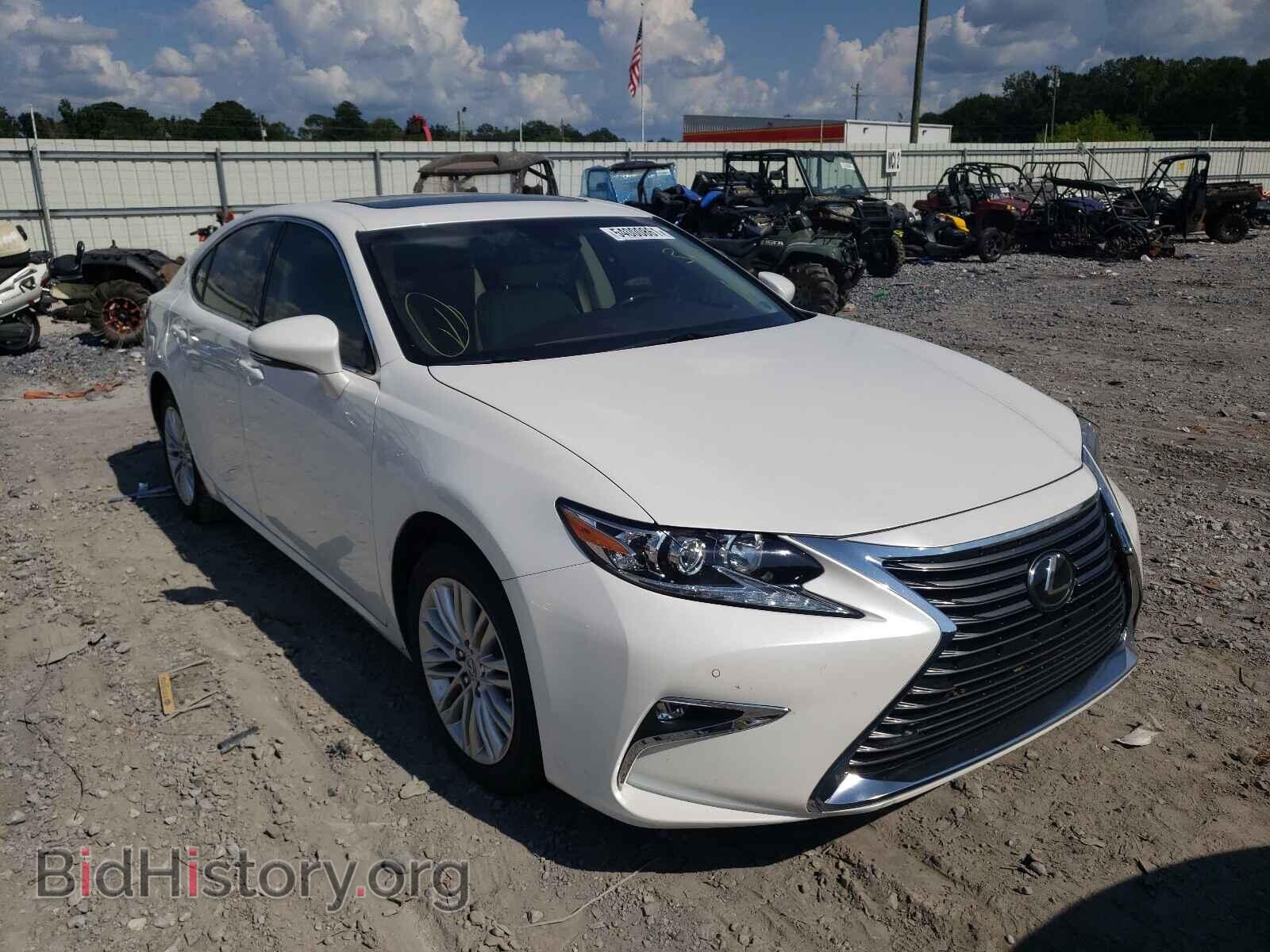 Фотография JTHBK1GG2H2256487 - LEXUS ES350 2017