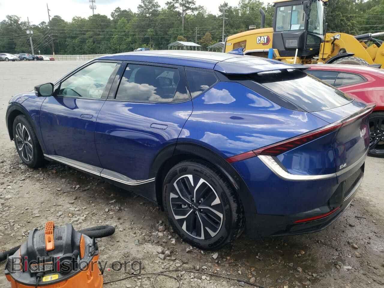 2023 KIA EV6 LIGHT - VIN: KNDC34LA2P5097103 - Photo 2