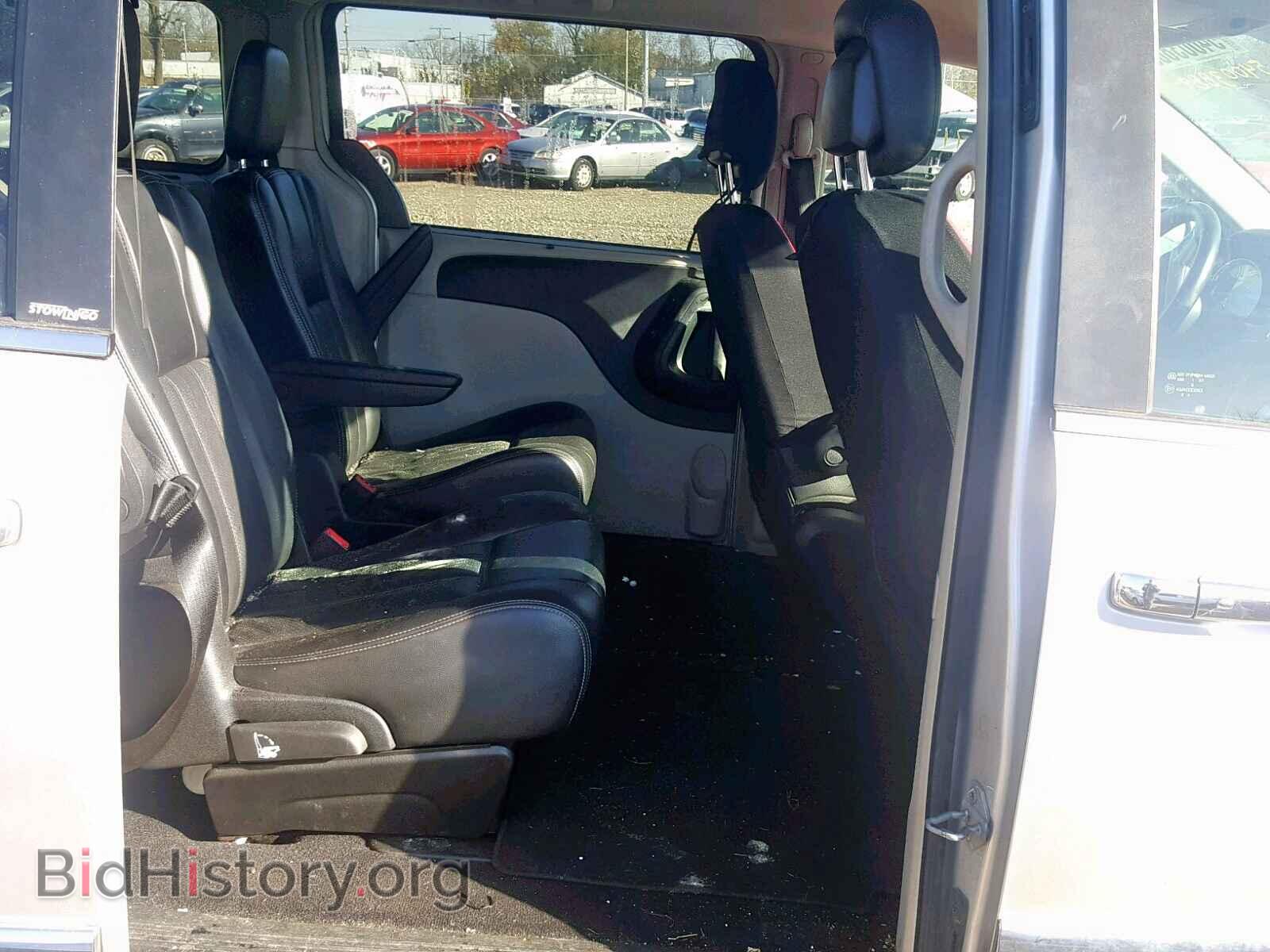 2011 CHRYSLER TOWN & COU - VIN: 2A4RR8DG5BR802307 - Фото 6