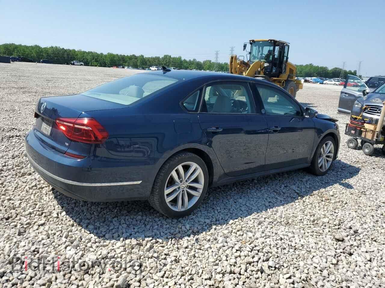 2019 VOLKSWAGEN PASSAT - VIN: 1VWLA7A33KC005882 - Фото 3