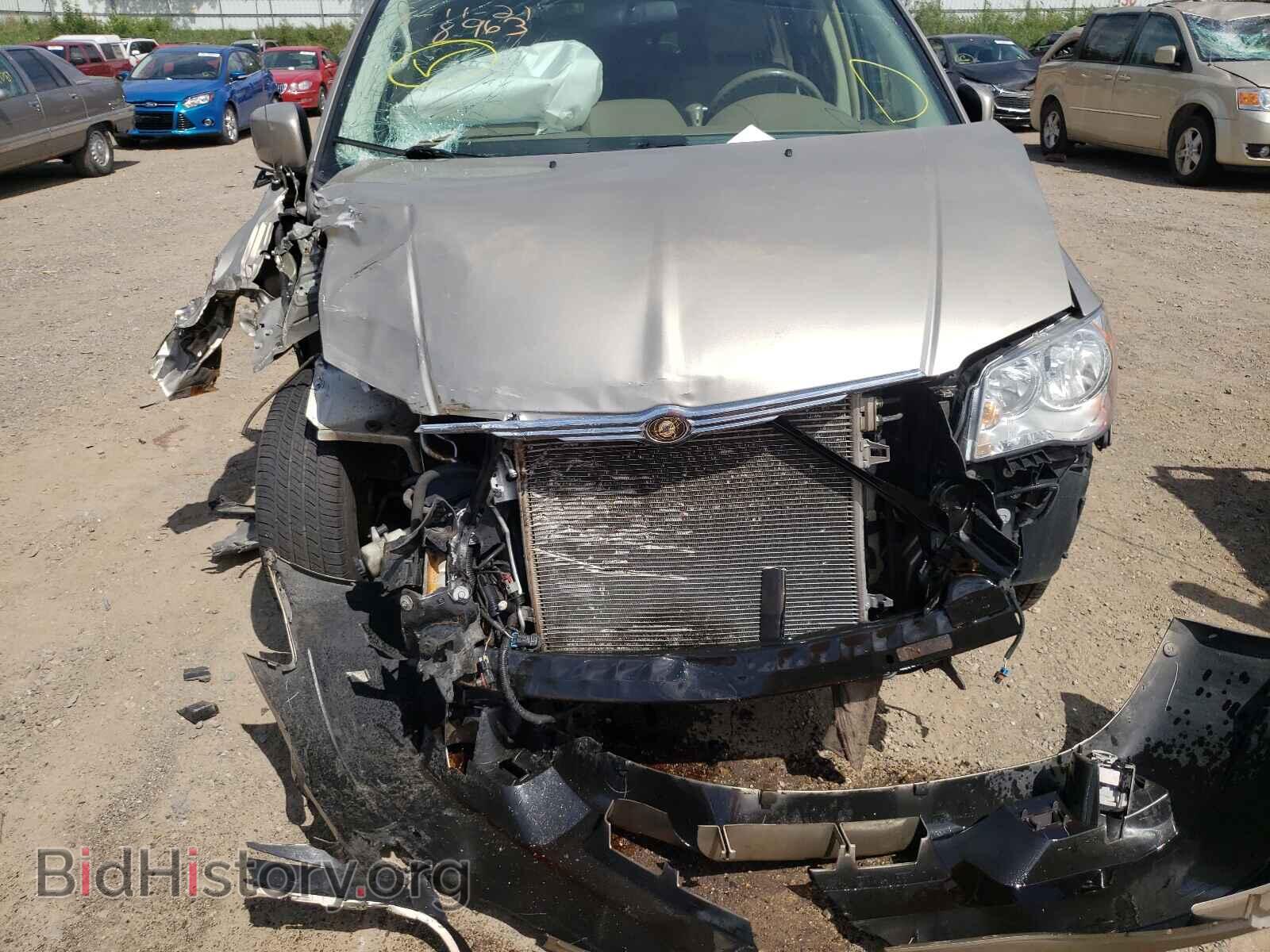 2008 CHRYSLER MINIVAN - VIN: 2A8HR54P98R148963 - Фото 9
