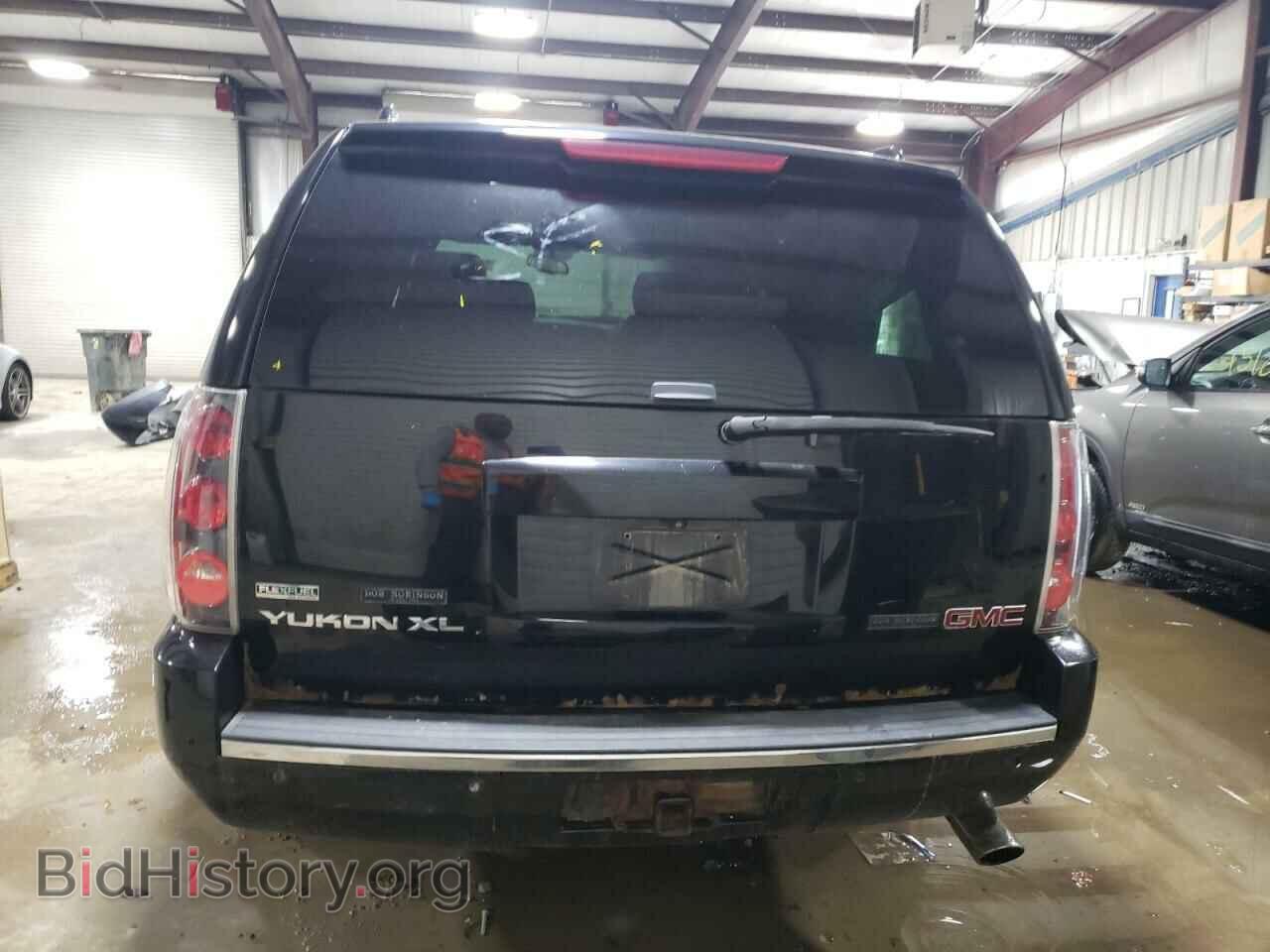 2011 GMC YUKON - VIN: 1GKS2MEF8BR352995 - Photo 6