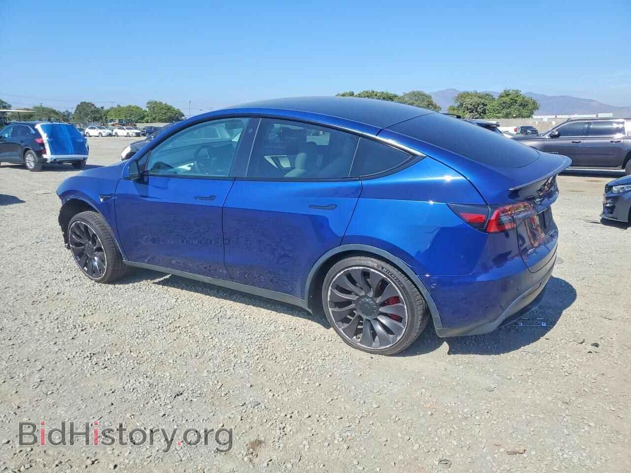 2021 TESLA MODEL Y - VIN: 5YJYGDEFXMF215864 - Фото 2