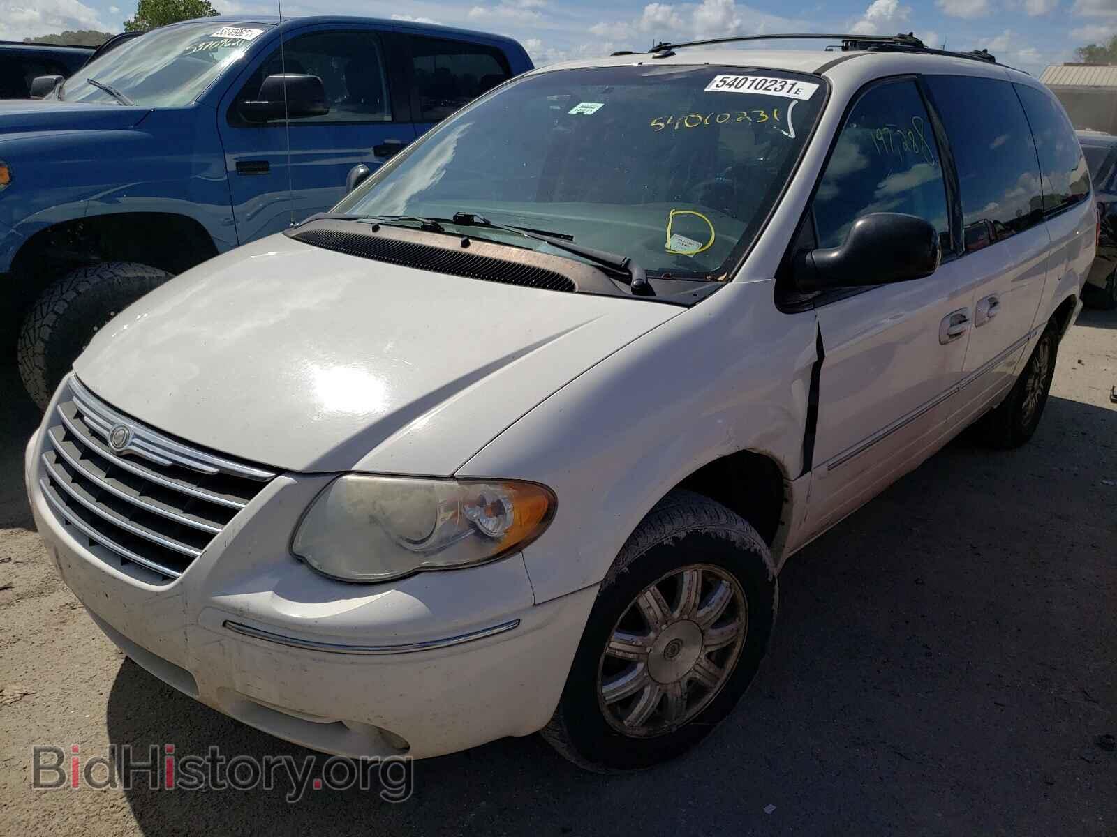 2006 CHRYSLER MINIVAN - VIN: 2A4GP54LX6R651432 - Фото 2