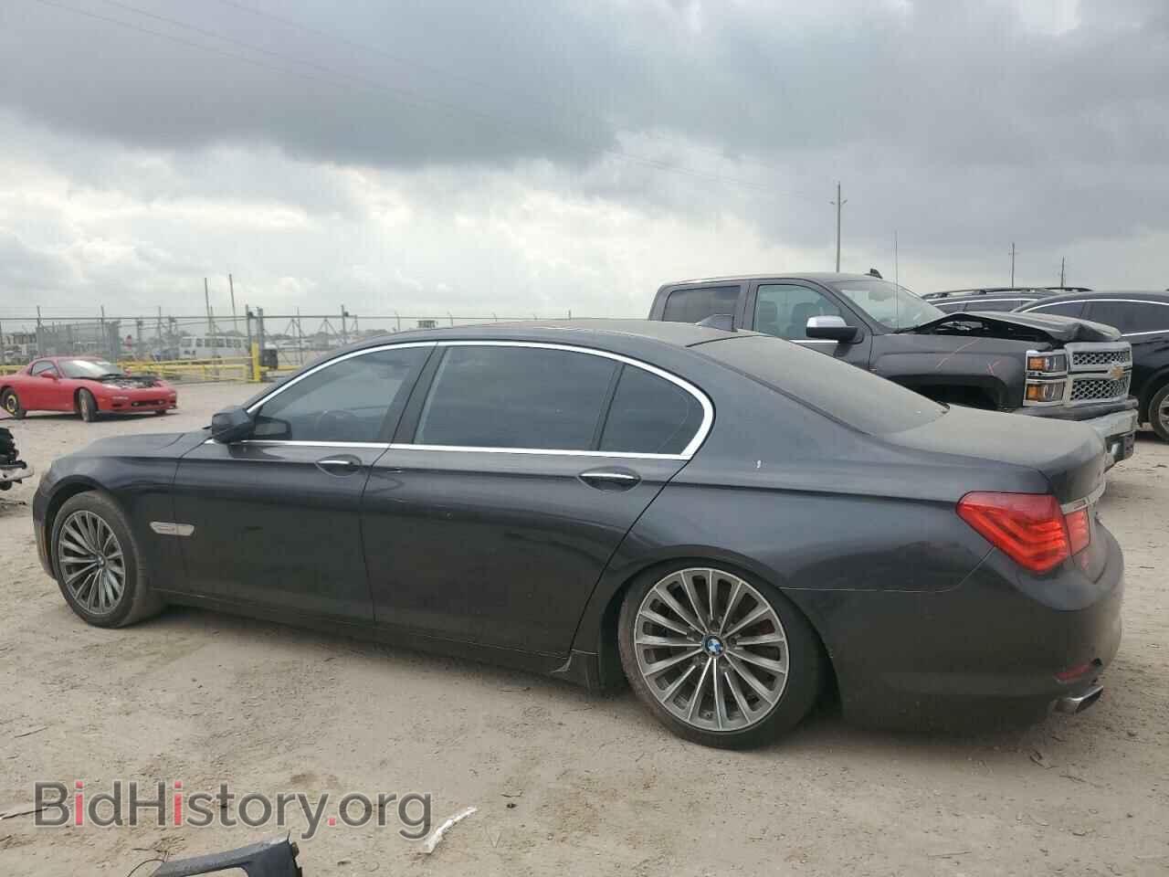 2012 BMW 7 SERIES - VIN: WBAKB8C59CC962970 - Фото 2