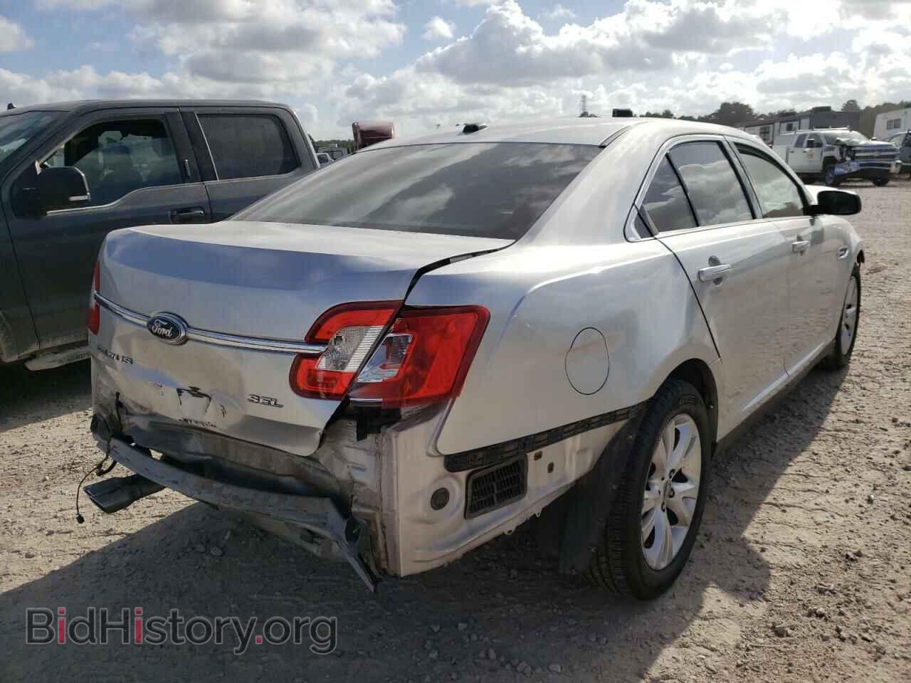 2011 FORD TAURUS - VIN: 1FAHP2EW4BG130323 - Photo 4