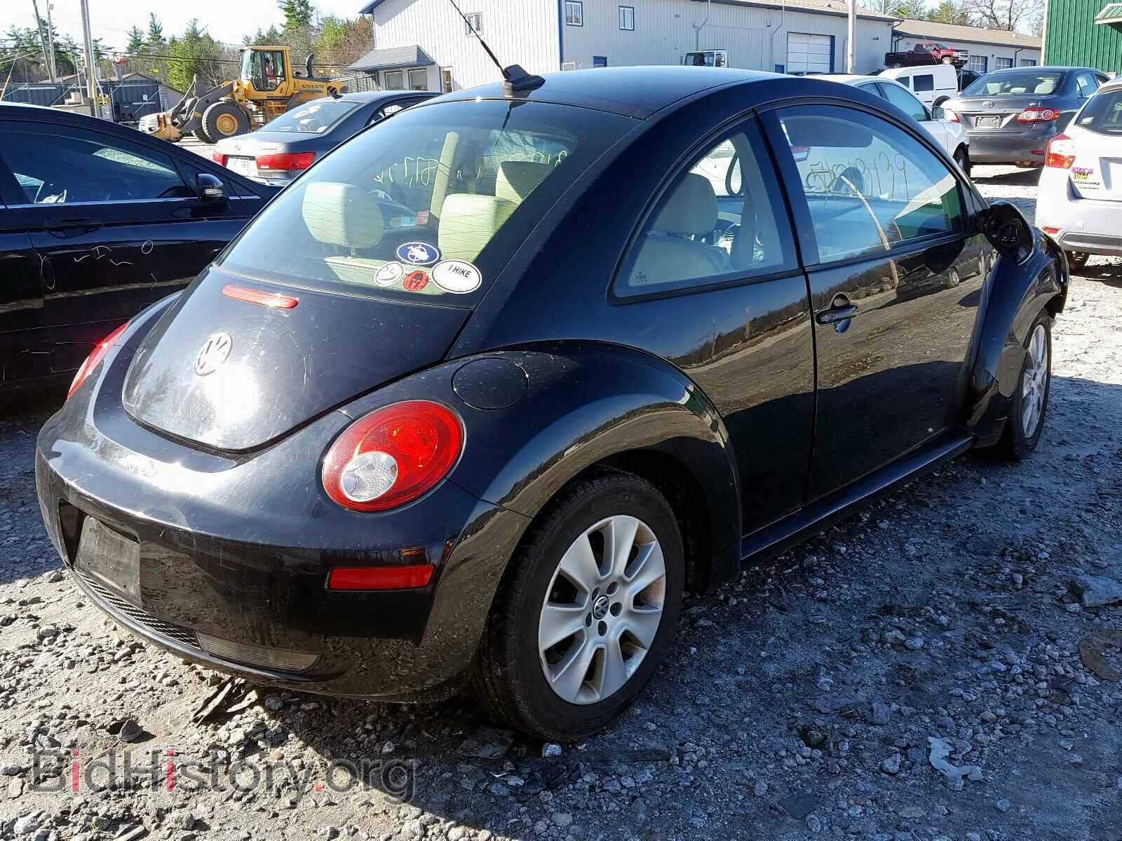 2009 VOLKSWAGEN BEETLE - VIN: 3VWPG31C19M518372 - Фото 4