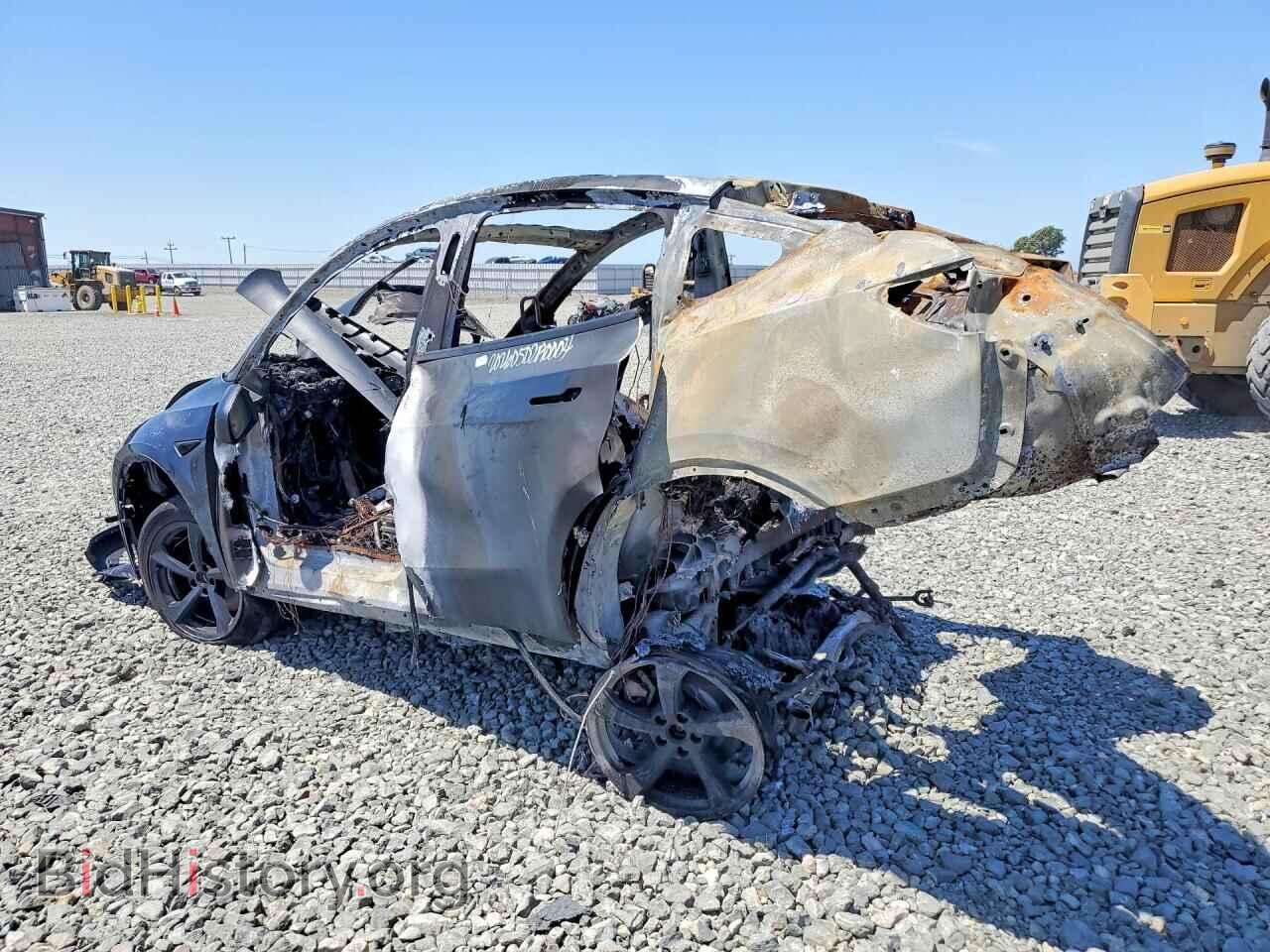 2026 TESLA MODEL Y - VIN: 7SAYGDEE5TF341283 - Photo 2