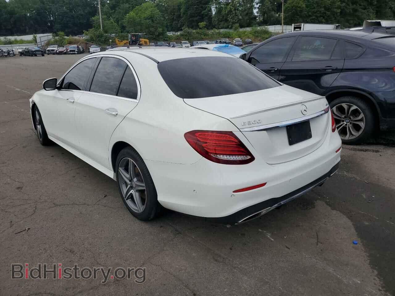 2017 MERCEDES-BENZ E-CLASS - VIN: WDDZF4KB6HA136043 - Фото 3