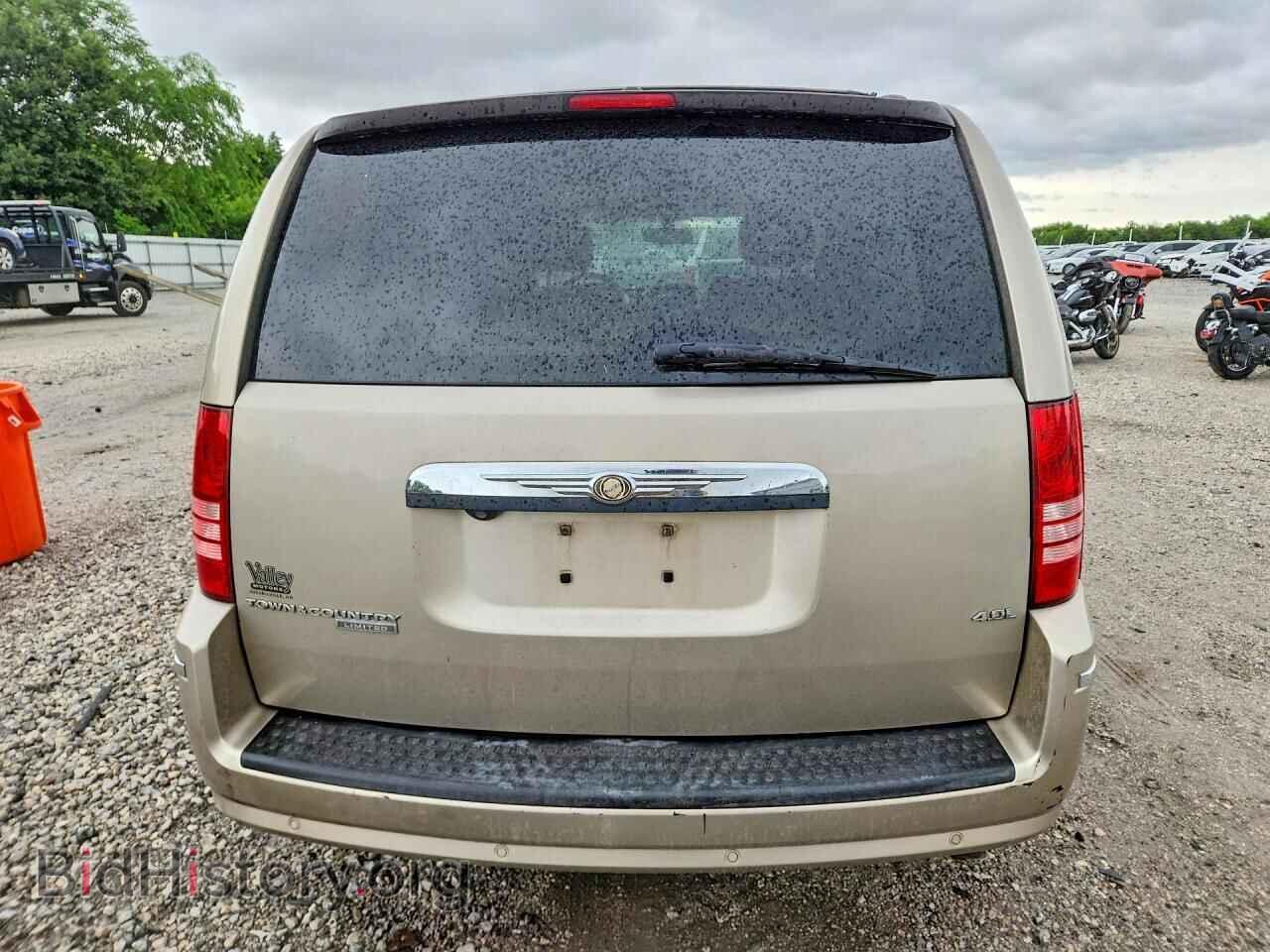 2008 CHRYSLER MINIVAN - VIN: 2A8HR64X68R646446 - Photo 6