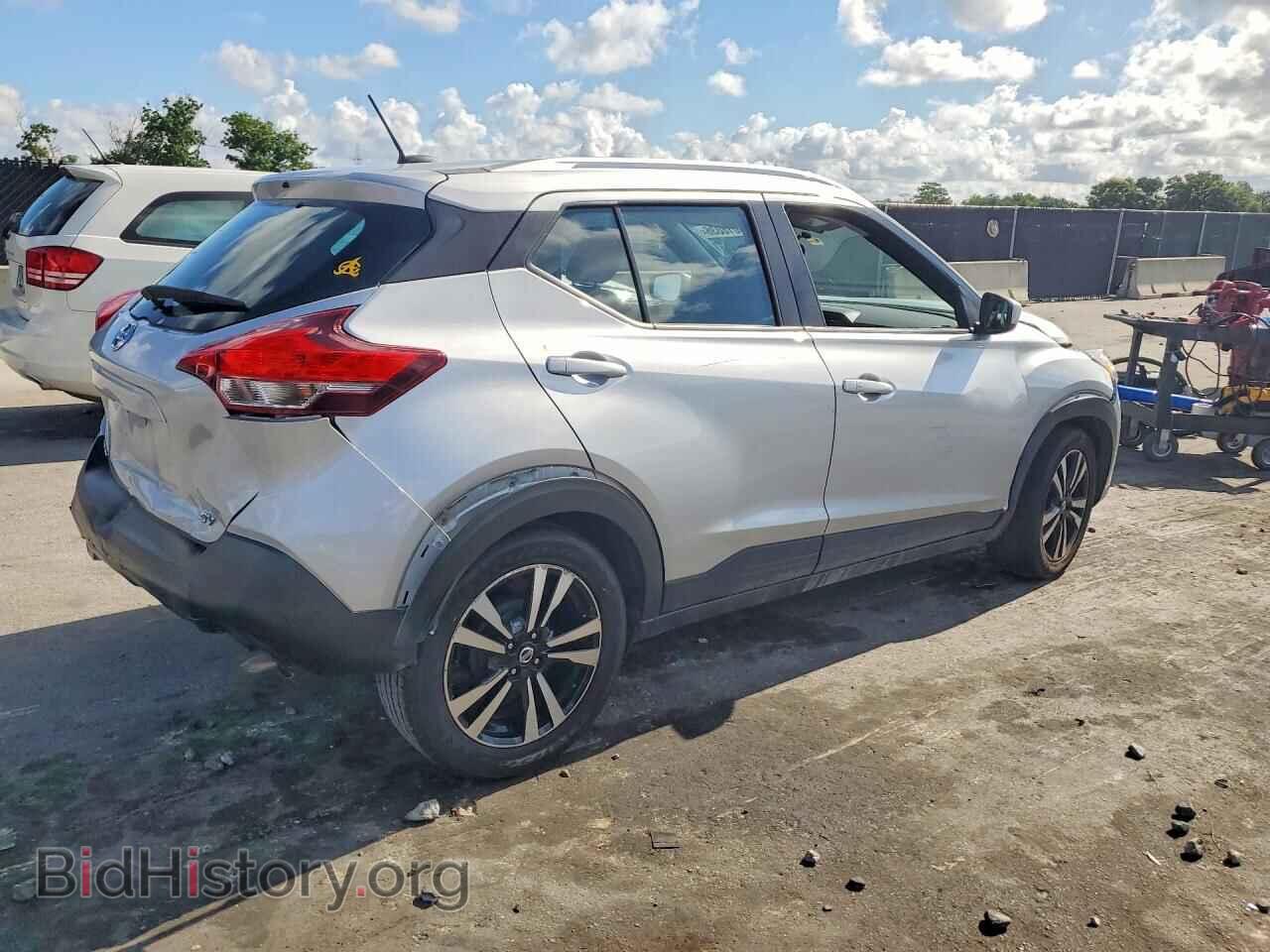 2019 NISSAN KICKS - VIN: 3N1CP5CU3KL536051 - Фото 3