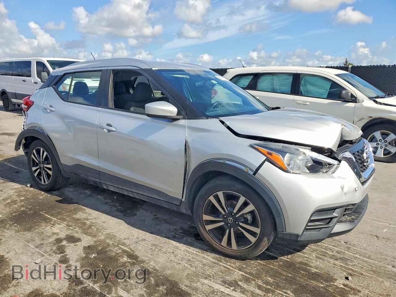 2019 NISSAN KICKS - VIN: 3N1CP5CU3KL536051 - Фото 4