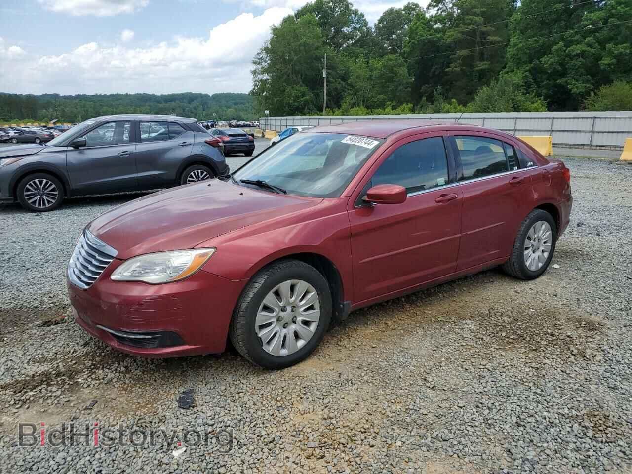 Photo 1C3BC4FB0BN557940 - CHRYSLER 200 2011