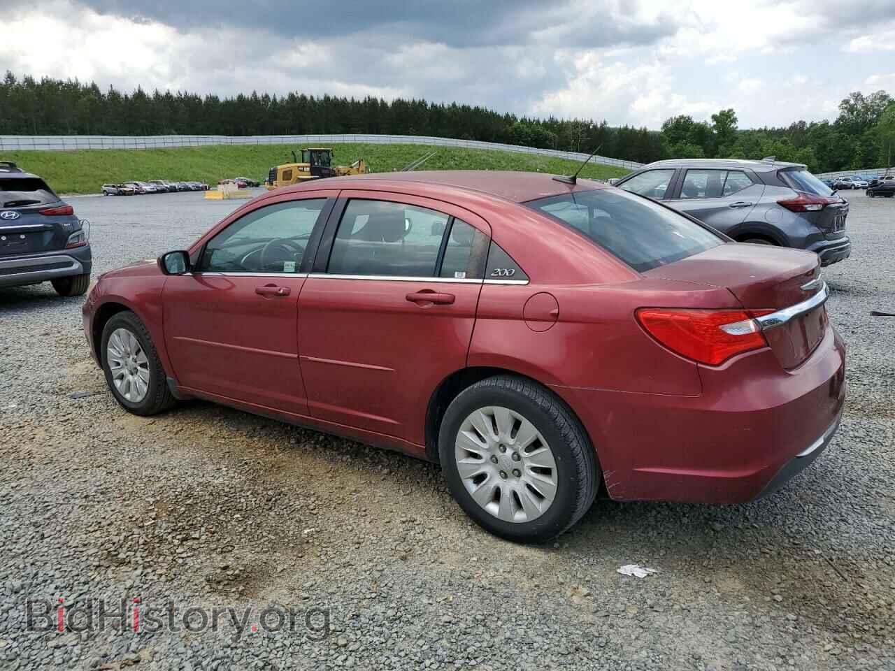2011 CHRYSLER 200 - VIN: 1C3BC4FB0BN557940 - Photo 2