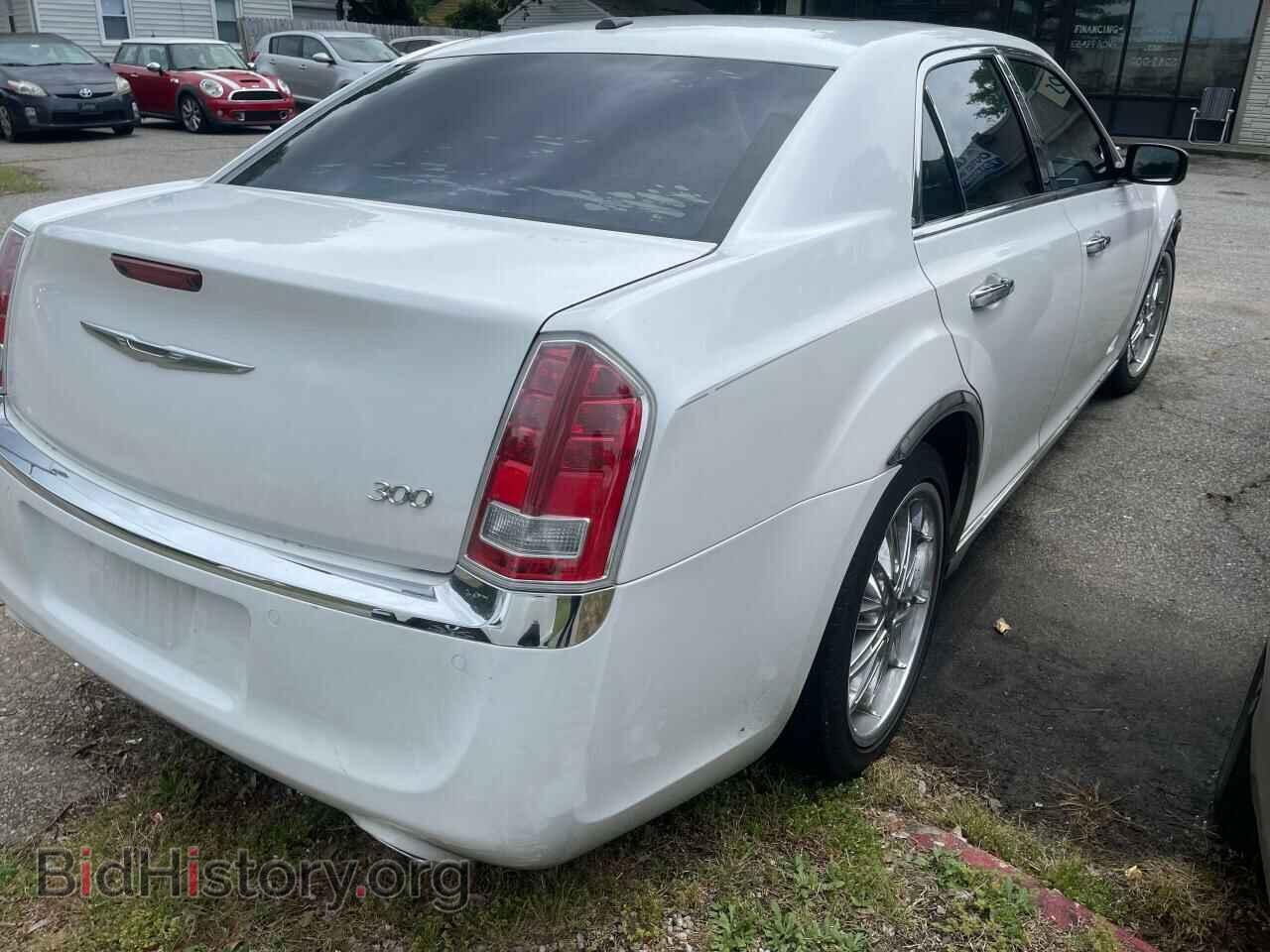 2011 CHRYSLER 300 - VIN: 2C3CA5CG2BH528206 - Фото 4