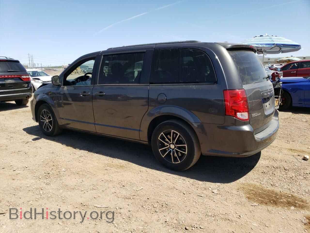 2018 DODGE CARAVAN - VIN: 2C4RDGCG5JR162808 - Фото 2
