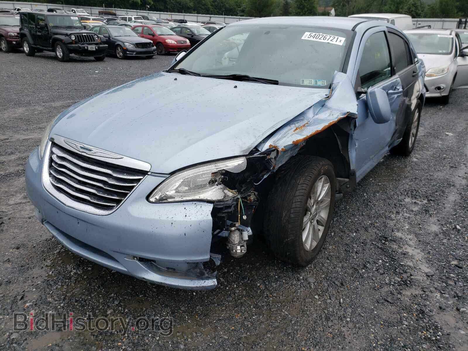 2013 CHRYSLER 200 - VIN: 1C3CCBBB8DN553247 - Фото 2