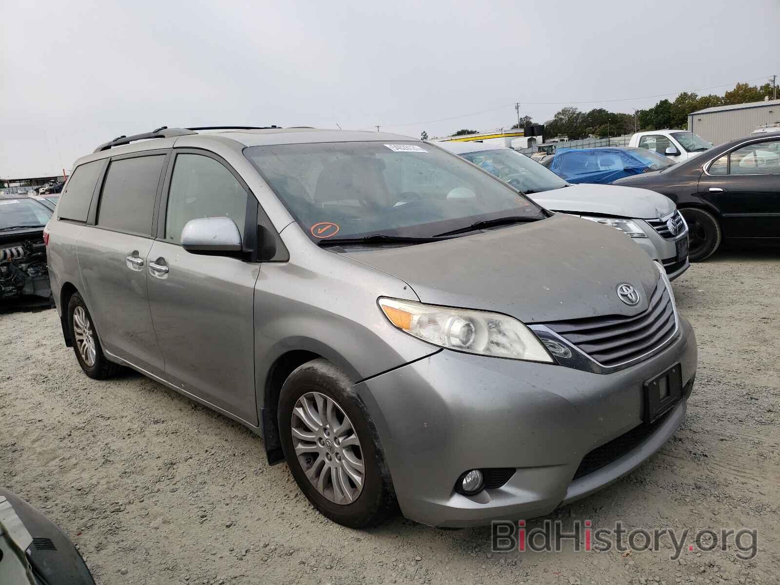 Фотография 5TDYK3DC2FS594082 - TOYOTA SIENNA 2015