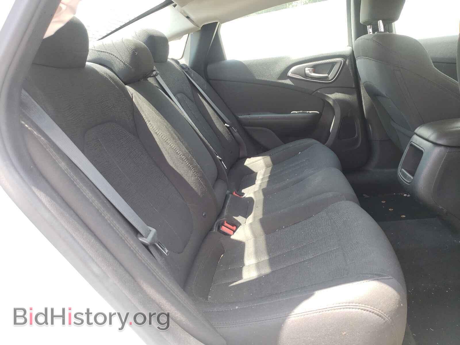 2016 CHRYSLER 200 - VIN: 1C3CCCAB2GN108546 - Фото 6