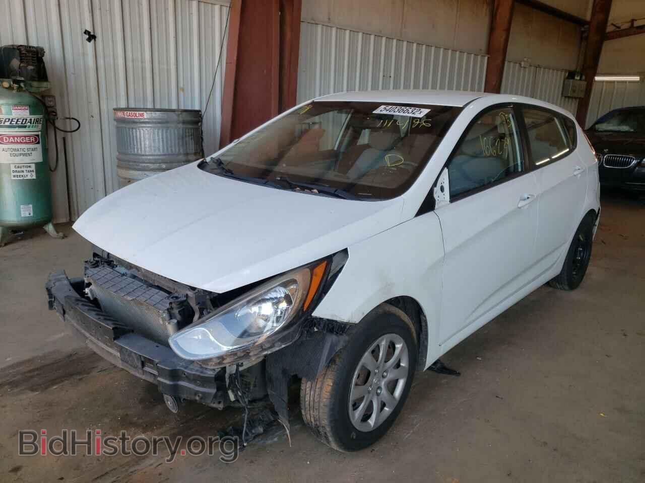2013 HYUNDAI ACCENT - VIN: KMHCT5AE8DU111496 - Фото 2