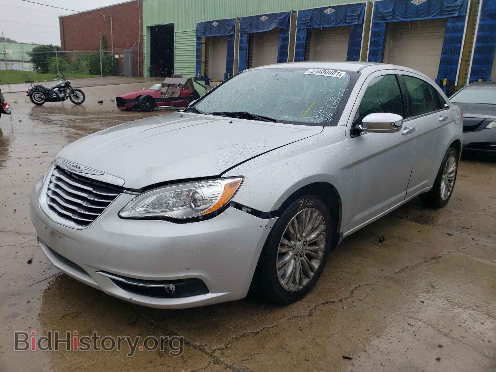 2012 CHRYSLER 200 - VIN: 1C3CCBCB2CN164889 - Фото 2
