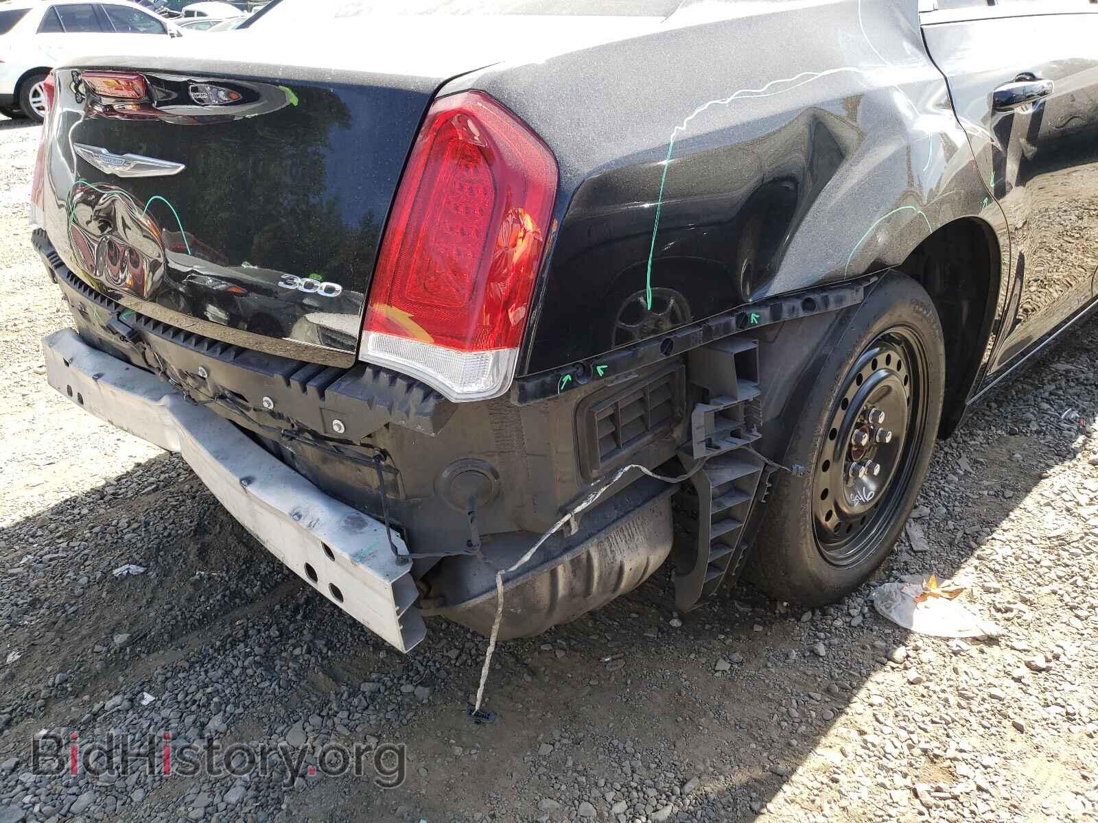 2016 CHRYSLER 300 - VIN: 2C3CCAAG4GH134915 - Фото 9