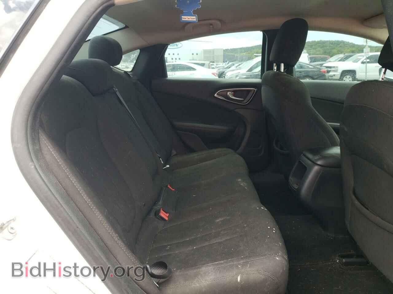 2016 CHRYSLER 200 - VIN: 1C3CCCAB2GN163997 - Photo 6